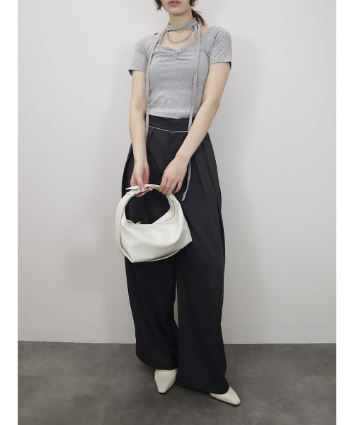 Reurie'(レウリィ)の「ツイルダブルタックスラックス/twill double tuck slacks ワイドパンツ モード カジュアル オフィス パイピング タック入り(スラックス・レディース・アイボリー/チャコールグレー・FREE)」の14枚目の写真