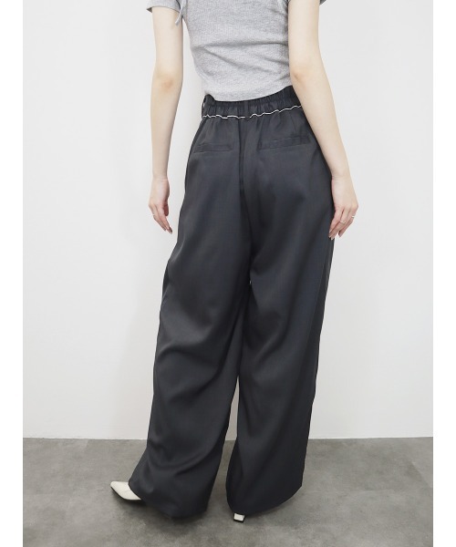 Reurie'(レウリィ)の「ツイルダブルタックスラックス/twill double tuck slacks ワイドパンツ モード カジュアル オフィス パイピング タック入り(スラックス・レディース・アイボリー/チャコールグレー・FREE)」の16枚目の写真