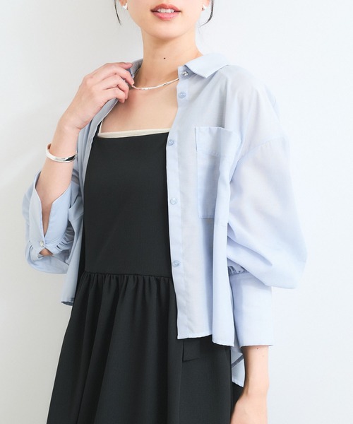 VIS（ビス）の「【防シワ/接触冷感/洗える】ボリュームスリーブショート丈シアーシャツ（シャツ/ブラウス・レディース・ホワイト/オレンジ系その他/サックスブルー・FREE）」の2枚目の写真