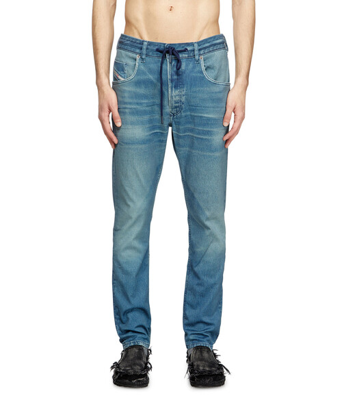 DIESEL(ディーゼル)の「メンズ デニムパンツ ジョグジーンズ 2032 D-KROOLEY-B JOGG(デニムパンツ・メンズ・ブラック系その他/インディゴブルー・28inch/26inch/32inch/30inch/36inch/34inch)」の4枚目の写真