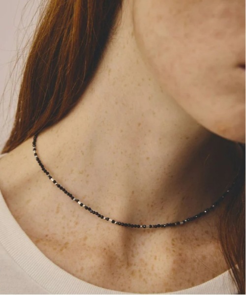 LAPUIS(ラピュイ)の「LAPUIS Random Stone necklace(ラピュイ ランダム ストーン ネックレス)(ネックレス・メンズ・クリア/マルチ/ブラック/ブラウン・FREE)」の1枚目の写真