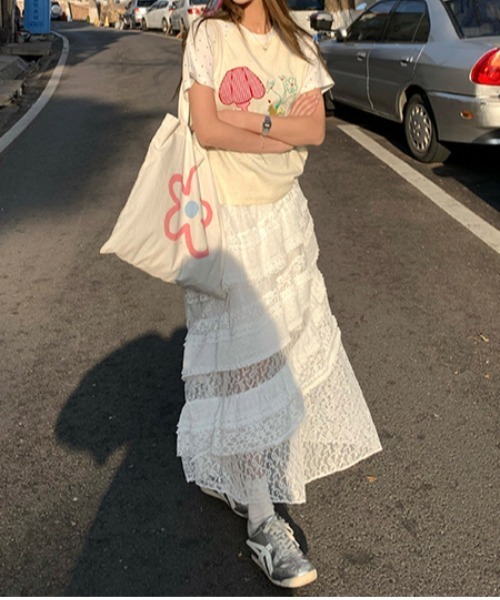 gossip!ロサンゼルス(ゴシップロサンゼルス)の「Y2K 総レース不規則 スカート 日常&シンプル 25SS(スカート・レディース・ホワイト・FREE)」の14枚目の写真