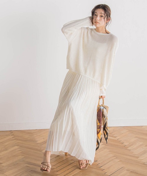 Droite lautreamont(ドロワットロートレアモン)の「メッシュ柄プルオーバー≪手洗い可能≫(ニット/セーター・レディース・ベージュ/オフホワイト/ブルー・M)」の5枚目の写真