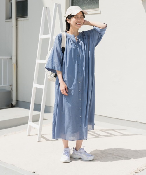 URBAN RESEARCH DOORS（アーバンリサーチドアーズ）の「コットンボイルロールアップハーフスリーブワンピース（ワンピース・レディース・オレンジ/グリーン系その他/ブラック/ブルー・MEDIUM）」の5枚目の写真