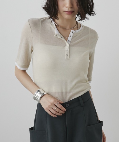 Aunt Marie's（アントマリーズ）の「配色ヘンリーネックシアートップス（Tシャツ/カットソー・レディース・グレー/ブルー/ブラック/イエロー/ホワイト・FREE）」の5枚目の写真