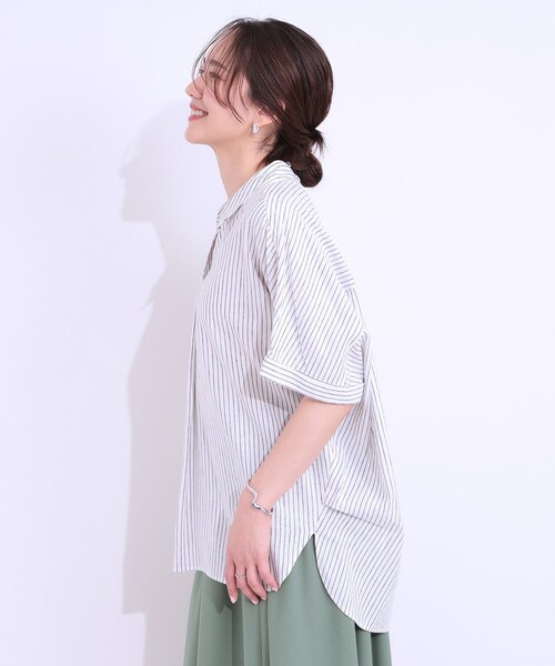 SHOO・LA・RUE(シューラルー)の「【S-LL/UV/ひんやり/抗菌防臭】体型を自然にカバー フレンチリネンブレンド襟付ドルマンシャツ(シャツ/ブラウス・レディース・グレー/イエロー/ブラック/ブラック系2/ブルー系7/ピンク・01/04/02/03)」の10枚目の写真