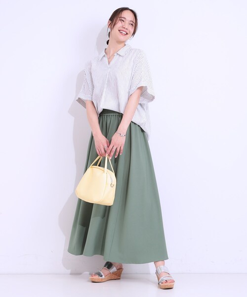 SHOO・LA・RUE(シューラルー)の「【S-LL/UV/ひんやり/抗菌防臭】体型を自然にカバー フレンチリネンブレンド襟付ドルマンシャツ(シャツ/ブラウス・レディース・グレー/イエロー/ブラック/ブラック系2/ブルー系7/ピンク・01/04/02/03)」の11枚目の写真