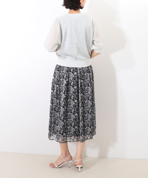 NOLLEY'S LIGHT(ノーリーズライト)の「袖レース柄5分袖カーディガン(ニット/セーター・レディース・ベージュ/ライトグレー/オフホワイト・38)」の9枚目の写真