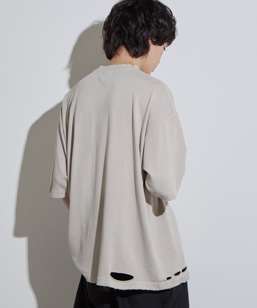 SLICK(スリック)の「【SLICK/スリック】Pigment Dye Damage Printed T-Shirt (ARTICLE) / ピグメントダイダメージプリントTシャツ (ARTICLE)/オーバーサイズ シルエット / ピグメント加工/ ビンテージ(Tシャツ/カットソー・メンズ・グレイッシュベージュ/ブルーグレー/ブラック・1/2/3)」の14枚目の写真