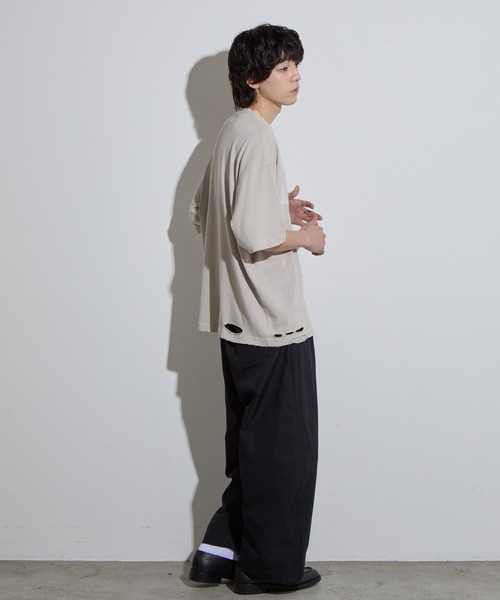 SLICK(スリック)の「【SLICK/スリック】Pigment Dye Damage Printed T-Shirt (ARTICLE) / ピグメントダイダメージプリントTシャツ (ARTICLE)/オーバーサイズ シルエット / ピグメント加工/ ビンテージ(Tシャツ/カットソー・メンズ・グレイッシュベージュ/ブルーグレー/ブラック・1/2/3)」の12枚目の写真