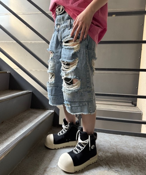ATMARK(アットマーク)の「《3サイズ展開 / UNISEX 》デニム アソートハーフパンツ ショートパンツ(デニムパンツ・メンズ・ブルー系その他2/ブラック/サックスブルー/ブルー/グリーン/ブラック×ホワイト/ブルー系その他・MEDIUM/LARGE/X-LARGE)」の11枚目の写真
