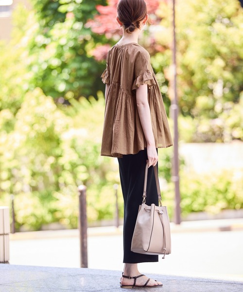 ROPE' PICNIC（ロペピクニック）の「コットンボイルギャザーブラウス/リンクコーデ（シャツ/ブラウス・レディース・ブラック/ブラウン/ブルー/オフホワイト・38）」の18枚目の写真