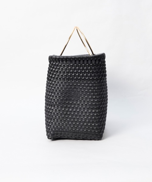 SANRAMI（サンラミ）の「SANRAMI 25SS別注メタルハンドルトート（かごバッグ・レディース・ブラック・FREE）」の4枚目の写真