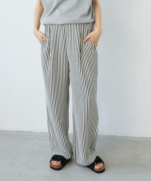 le.coeur blanc（ルクールブラン）の「《楽な履き心地◎》ドビーストライプサッカータックパンツ（その他パンツ・レディース・ブラック系その他/ベージュ系その他2・38）」の18枚目の写真