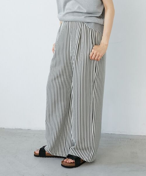 le.coeur blanc（ルクールブラン）の「《楽な履き心地◎》ドビーストライプサッカータックパンツ（その他パンツ・レディース・ブラック系その他/ベージュ系その他2・38）」の19枚目の写真