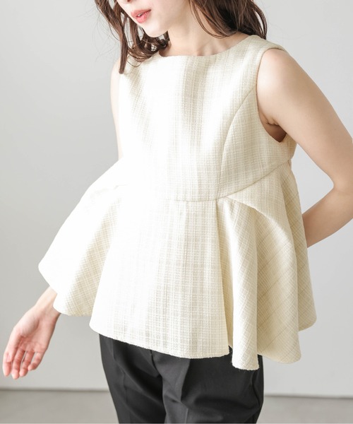 Lajour（ラジュール）の「【日本製】ツイード ラメ ペプラム トップス（Tシャツ/カットソー・レディース・オフホワイト/ブラック・フリー）」の2枚目の写真