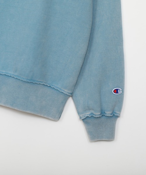 Champion（チャンピオン）の「【Champion/チャンピオン】レディース クルーネックスウェットシャツ（スウェット・レディース・ブルー系その他/ブラック系その他/オレンジ系その他/ワイン・LARGE/MEDIUM）」の8枚目の写真