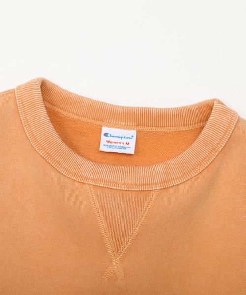 Champion（チャンピオン）の「【Champion/チャンピオン】レディース クルーネックスウェットシャツ（スウェット・レディース・ブルー系その他/ブラック系その他/オレンジ系その他/ワイン・LARGE/MEDIUM）」の16枚目の写真
