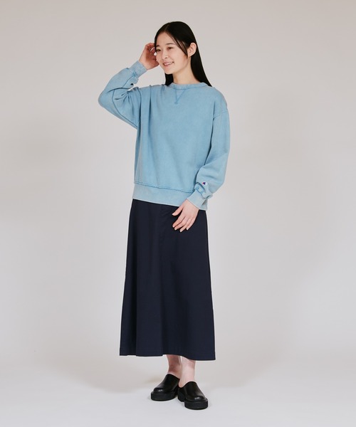 Champion（チャンピオン）の「【Champion/チャンピオン】レディース クルーネックスウェットシャツ（スウェット・レディース・ブルー系その他/ブラック系その他/オレンジ系その他/ワイン・LARGE/MEDIUM）」の21枚目の写真