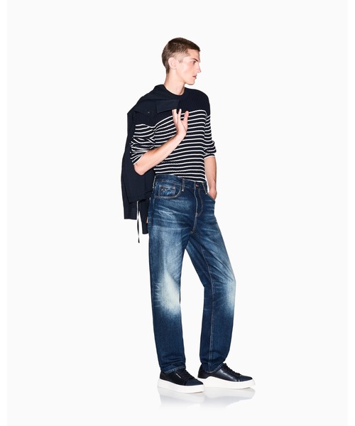 ARMANI EXCHANGE（アルマーニエクスチェンジ）の「【A|X アルマーニ エクスチェンジ】細ボーダー ニットプルオーバー（ニット/セーター・メンズ・ブルー・LARGE/MEDIUM/SMALL/X-LARGE/X-SMALL）」の5枚目の写真