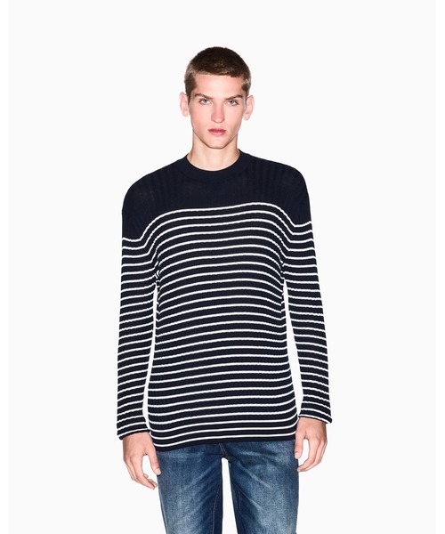 ARMANI EXCHANGE（アルマーニエクスチェンジ）の「【A|X アルマーニ エクスチェンジ】細ボーダー ニットプルオーバー（ニット/セーター・メンズ・ブルー・LARGE/MEDIUM/SMALL/X-LARGE/X-SMALL）」の2枚目の写真