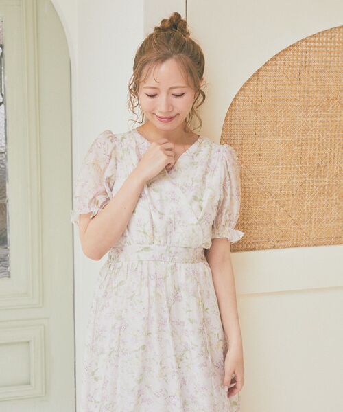 Areeam(アリーム)の「ボタニカルフラワーカシュクールワンピース(ワンピース・レディース・オフホワイト・FREE)」の14枚目の写真