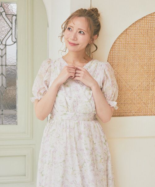 Areeam(アリーム)の「ボタニカルフラワーカシュクールワンピース(ワンピース・レディース・オフホワイト・FREE)」の13枚目の写真