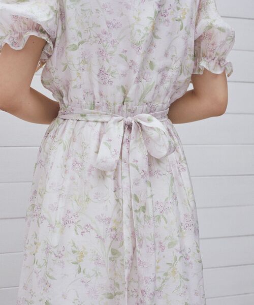 Areeam(アリーム)の「ボタニカルフラワーカシュクールワンピース(ワンピース・レディース・オフホワイト・FREE)」の10枚目の写真