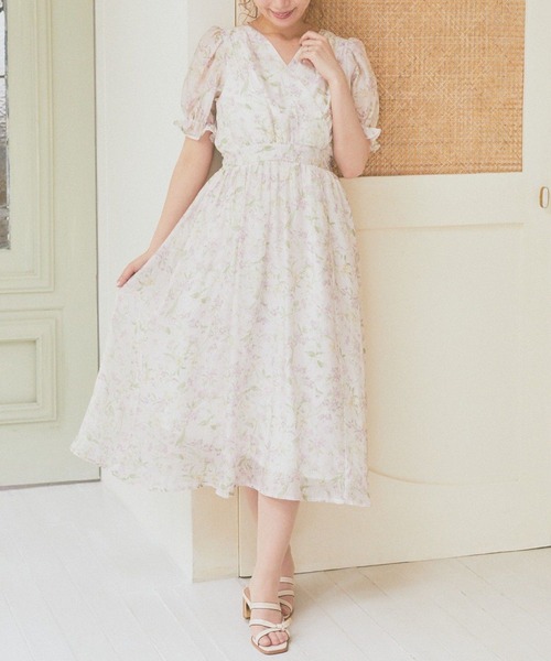 Areeam(アリーム)の「ボタニカルフラワーカシュクールワンピース(ワンピース・レディース・オフホワイト・FREE)」の1枚目の写真