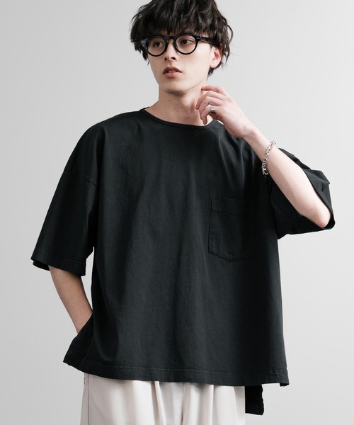 Audience（オーディエンス）の「Audience オーディエンス ピグメントUSAコットン16/-天竺8.45オンス胸ポケット付きサイドスリットボクシーAラインビッグTシャツ AUD6626（Tシャツ/カットソー・メンズ・ネイビー/オリーブ/グレー/スミクロ/ブラック・M/L）」の2枚目の写真