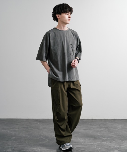 Audience（オーディエンス）の「Audience オーディエンス ピグメントUSAコットン16/-天竺8.45オンス胸ポケット付きサイドスリットボクシーAラインビッグTシャツ AUD6626（Tシャツ/カットソー・メンズ・ネイビー/オリーブ/グレー/スミクロ/ブラック・M/L）」の13枚目の写真