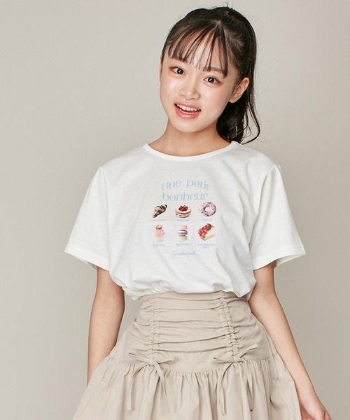 JENNI love（ジェニィラブ）の「【ひんやり素材・UVカット】接触冷感スイーツプリントT（Tシャツ/カットソー・キッズ・チャコールグレー/ピンク/オフホワイト・140cm/130cm/160cm/150cm）」の2枚目の写真