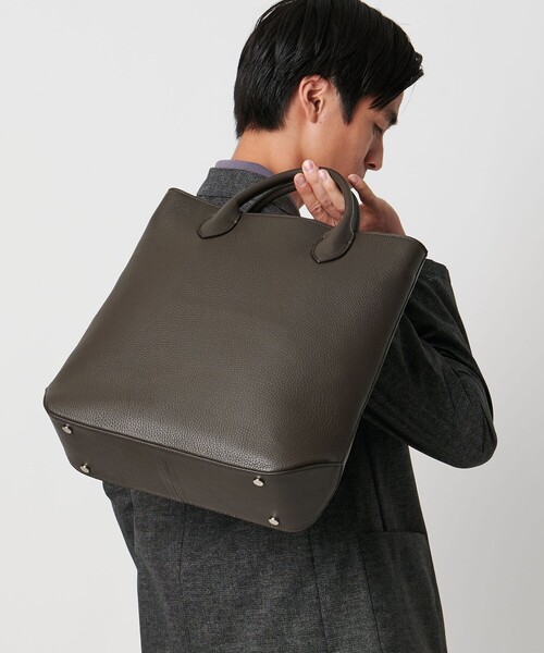 UNITED ARROWS（ユナイテッドアローズ）の「レザー ショルダートートバッグ（トートバッグ・メンズ・ブラック/ダークブラウン・FREE）」の17枚目の写真