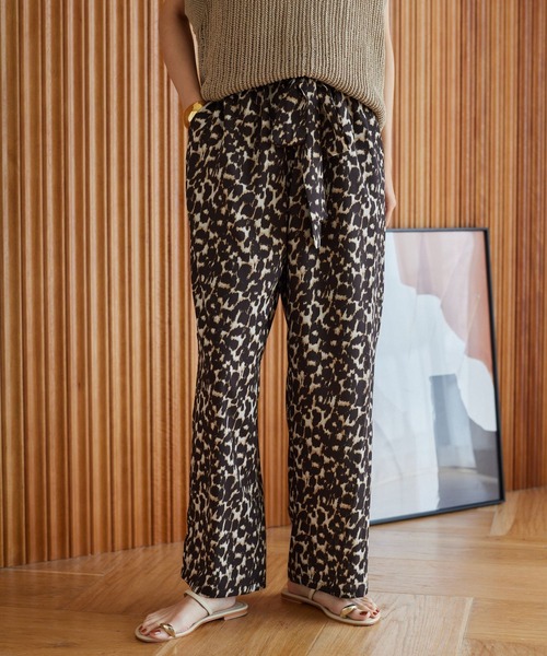 BARNYARDSTORM(バンヤードストーム)の「BARNYARDSTORM / セミテーパードトロミパンツ<セットアップ対応>(その他パンツ・レディース・レオパード/ブラック・M/S)」の1枚目の写真