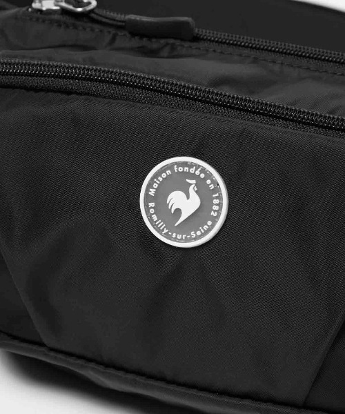 le coq sportif（ルコックスポルティフ）の「【ルコックスポルティフ】撥水/軽量ボディバッグ（ボディバッグ/ウエストポーチ・メンズ・ブラック/ベージュ・F）」の11枚目の写真