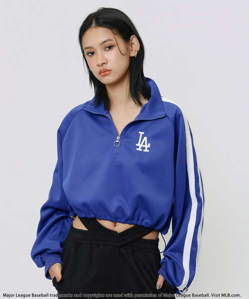 BACK TO THE FIELD（バック トゥー ザ フィールド）の「【MLB】ハーフZIPトラックトップス（Tシャツ/カットソー・レディース・ブラック/ブルー/ホワイト・FREE）」の3枚目の写真