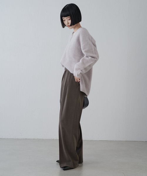 Lui's（ルイス）の「ウールライトVネックニット（ニット/セーター・レディース・ライトグレー/モカ/ブラック・FREE）」の16枚目の写真