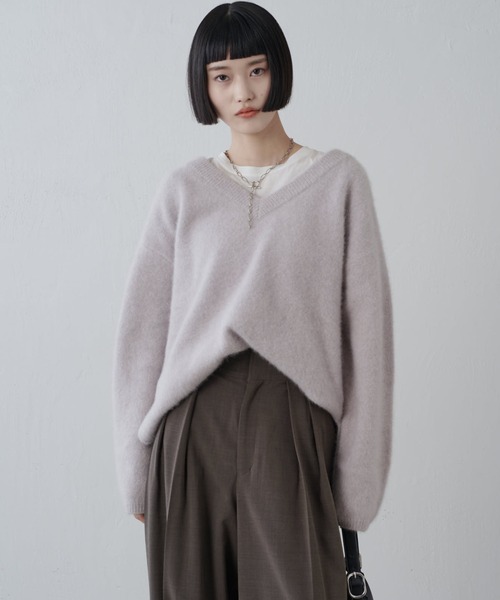 Lui's（ルイス）の「ウールライトVネックニット（ニット/セーター・レディース・ライトグレー/モカ/ブラック・FREE）」の9枚目の写真