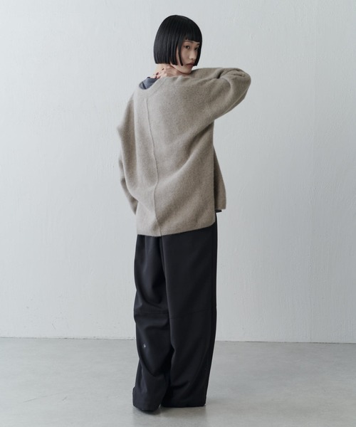 Lui's（ルイス）の「ウールライトVネックニット（ニット/セーター・レディース・ライトグレー/モカ/ブラック・FREE）」の6枚目の写真