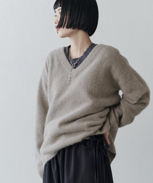 Lui's（ルイス）の「ウールライトVネックニット（ニット/セーター・レディース・ライトグレー/モカ/ブラック・FREE）」の7枚目の写真