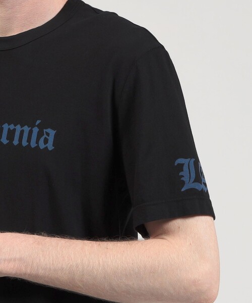 JAMES PERSE(ジェームスパース)の「CALIFORNIA グラフィックTシャツ MLJ3311CAL(Tシャツ/カットソー・メンズ・ブルー/ブラック・3/2/0/1)」の8枚目の写真