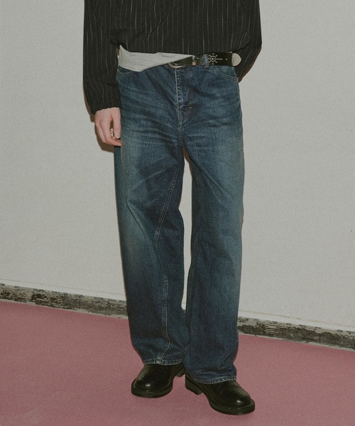 JIEDA（ジエダ）の「USED TWIST DENIM PANTS（デニムパンツ・メンズ・ブラック/インディゴブルー・1/2）」の2枚目の写真