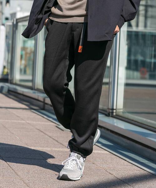 URBAN RESEARCH ROSSO MEN(アーバンリサーチロッソメン)の「『XLサイズあり』『別注』Gramicci ボンディングフリースジョガーパンツ(その他パンツ・メンズ・ブラック/グレー/チャコールグレー・SMALL/MEDIUM/LARGE/X-LARGE)」の6枚目の写真