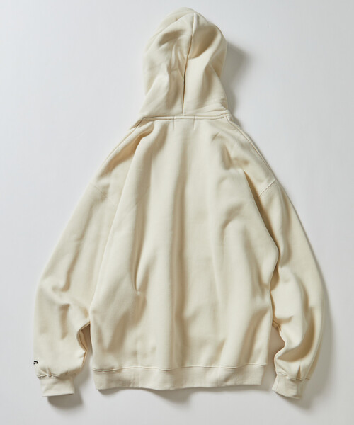 FREAK'S STORE(フリークスストア)の「限定展開 KELTY×FREAK'S STORE/ケルティ 別注 ワンポイント ヴィンテージロゴ プルオーバーパーカー/フーディー(パーカー・メンズ・ブラック/アッシュグレー/グリーン/チャコールグレー/ネイビー/グレイッシュベージュ/オフホワイト・LARGE/MEDIUM/X-LARGE/SMALL)」の10枚目の写真