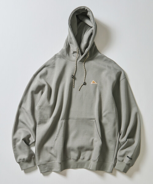 FREAK'S STORE(フリークスストア)の「限定展開 KELTY×FREAK'S STORE/ケルティ 別注 ワンポイント ヴィンテージロゴ プルオーバーパーカー/フーディー(パーカー・メンズ・ブラック/アッシュグレー/グリーン/チャコールグレー/ネイビー/グレイッシュベージュ/オフホワイト・LARGE/MEDIUM/X-LARGE/SMALL)」の13枚目の写真