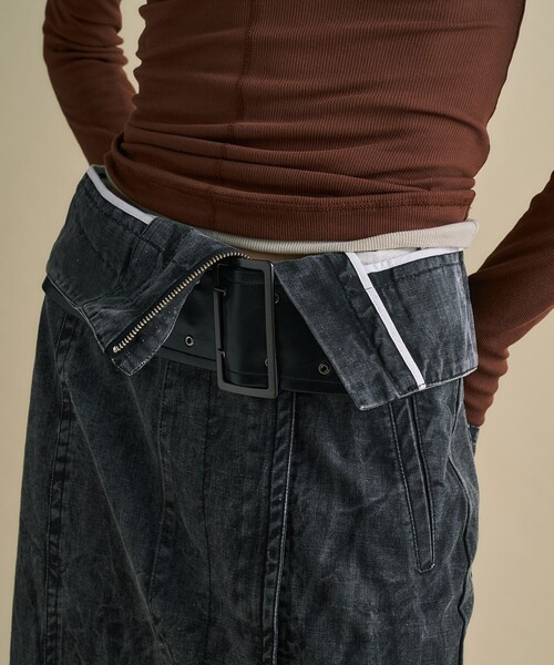 UNITED TOKYO（ユナイテッドトウキョウ）の「2way Waist Belted Denim Skirt｜細見え/秋服（スカート・レディース・ホワイト/ブラック・2/1）」の11枚目の写真