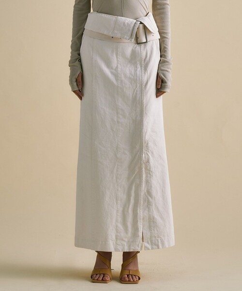 UNITED TOKYO（ユナイテッドトウキョウ）の「2way Waist Belted Denim Skirt｜細見え/秋服（スカート・レディース・ホワイト/ブラック・2/1）」の20枚目の写真
