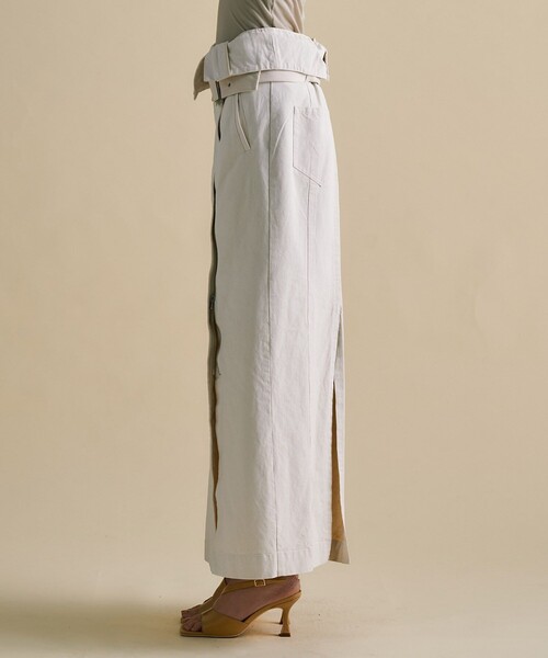 UNITED TOKYO（ユナイテッドトウキョウ）の「2way Waist Belted Denim Skirt｜細見え/秋服（スカート・レディース・ホワイト/ブラック・2/1）」の21枚目の写真