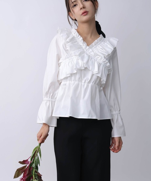 PICCIN PERLA（ピッチンペルラ）の「フリルペプラムブラウス（シャツ/ブラウス・レディース・オフホワイト/ブラック・M）」の11枚目の写真