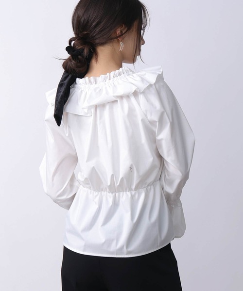 PICCIN PERLA（ピッチンペルラ）の「フリルペプラムブラウス（シャツ/ブラウス・レディース・オフホワイト/ブラック・M）」の14枚目の写真